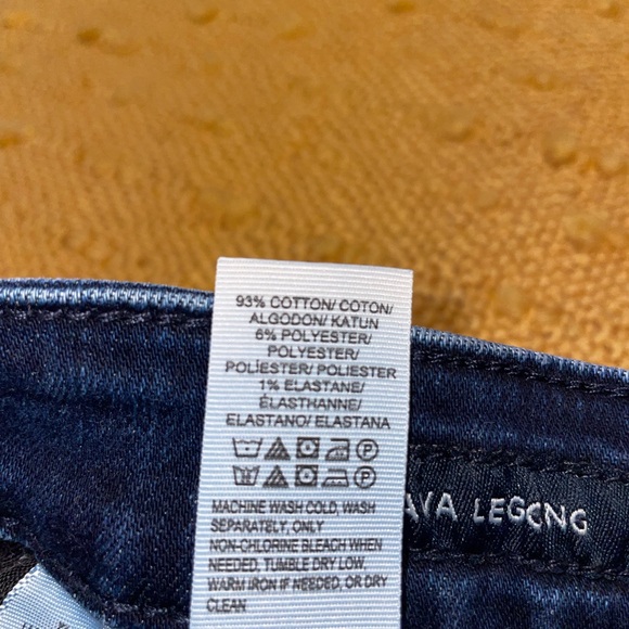 Dark Wash Lucky Brand Jeans - Picture 9 of 10